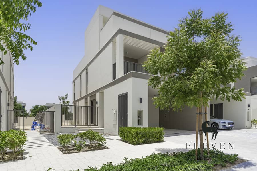 4 Bed+Maid Villa | Upgraded | Vacant