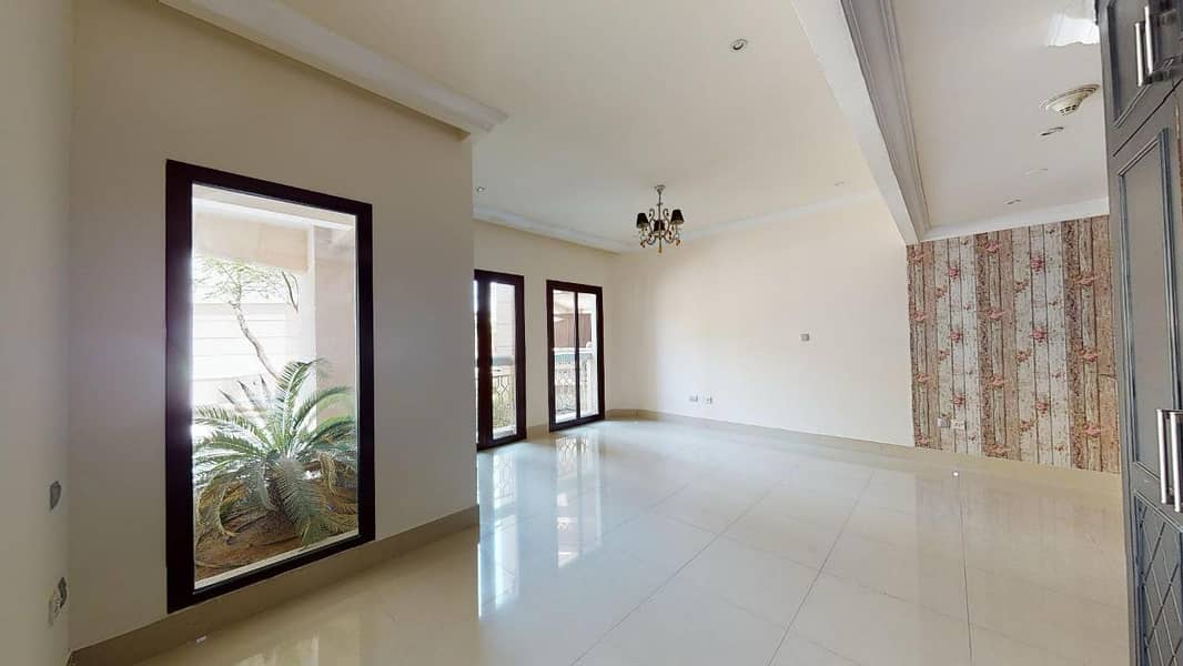 Best ROI: Ground Floor Studio Garden View , Next to Public Park