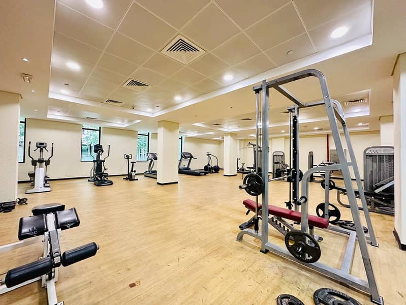 Best ROI: Ground Floor Studio Garden View , Next to Public Park