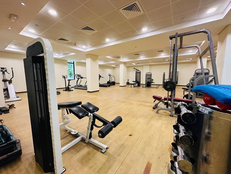 Best ROI: Ground Floor Studio Garden View , Next to Public Park - Image 6