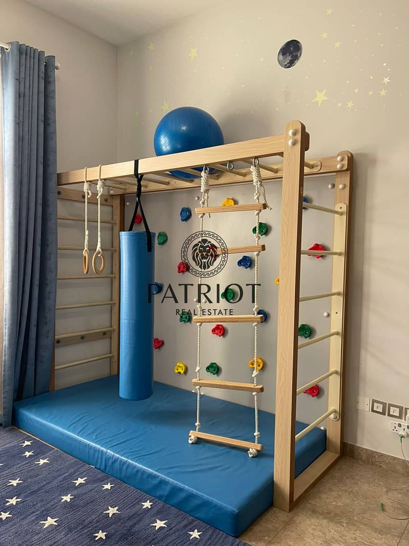 4-BEDROOM + MAID ll PRIME LOCATION ll SINGLE ROW || HOTT DEAL - Image 10