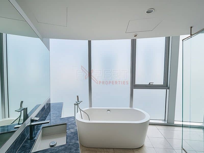 Burj Khalifa View | High-Floor Luxury Unit |Fully Furnished - Image 18