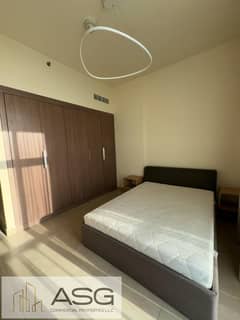 شقة في عزيزي بلازا،الفرجان 1 غرفة 930000 درهم - 13495209