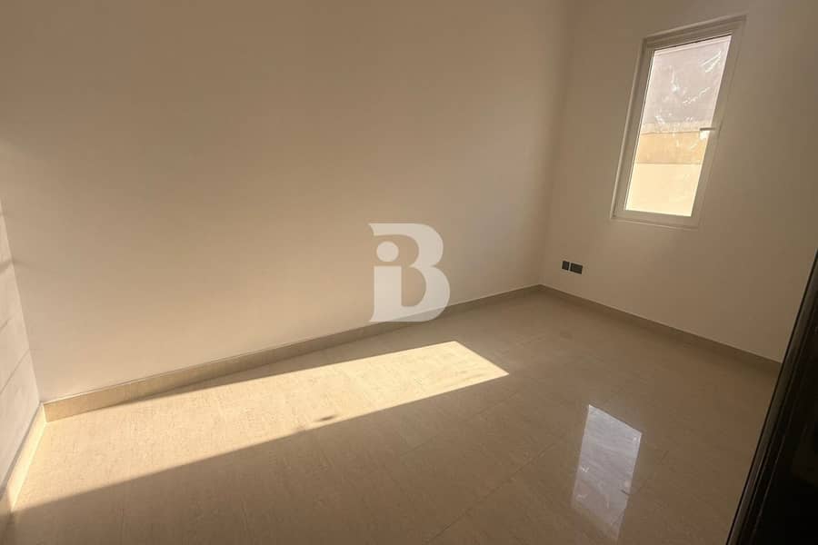 Big layout | Unfurnished | Ready to move - Image 9