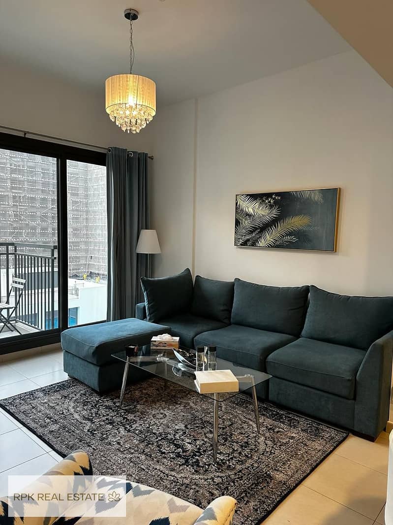 Modern 1BR | Fully Furnished | Pool View