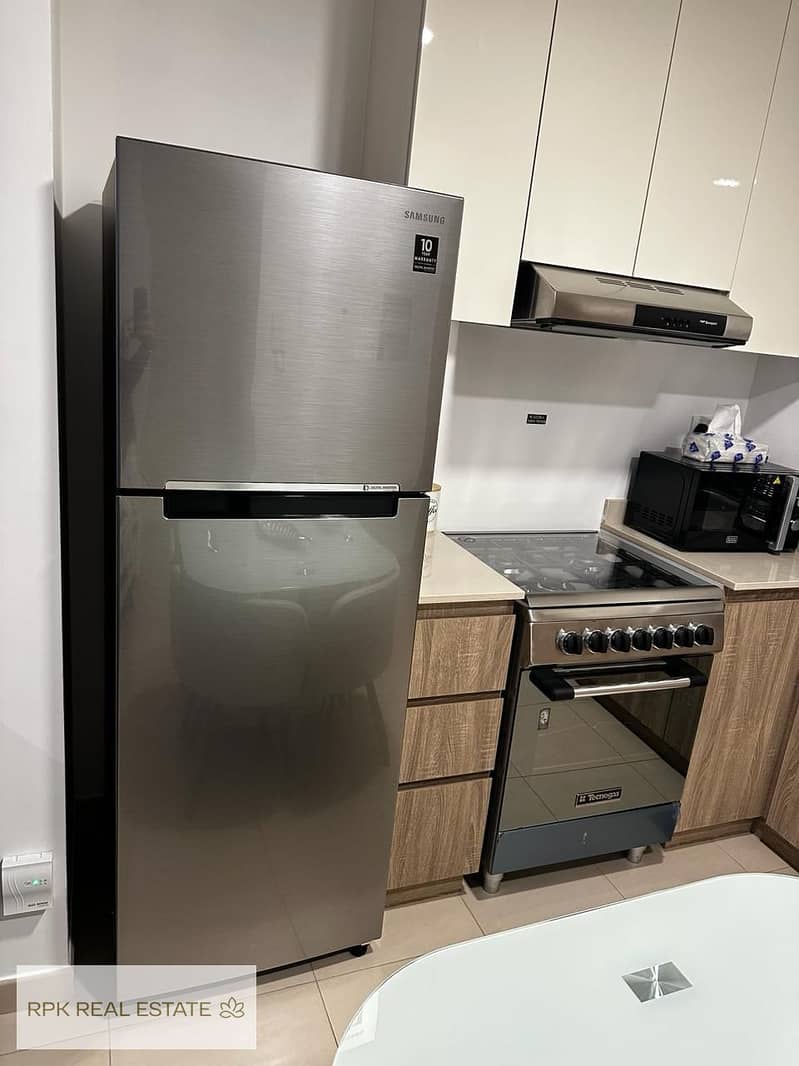 Modern 1BR | Fully Furnished | Pool View - Image 10