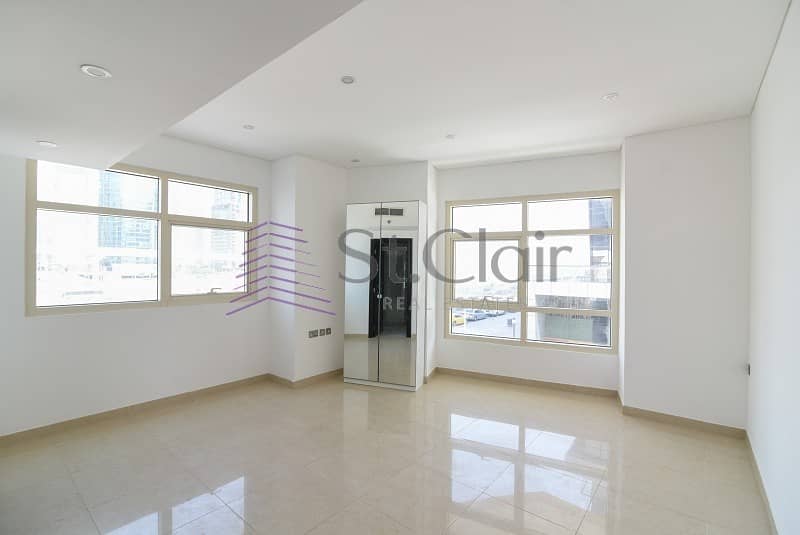 Large Layout Studio | Low Floor | Near to Metro