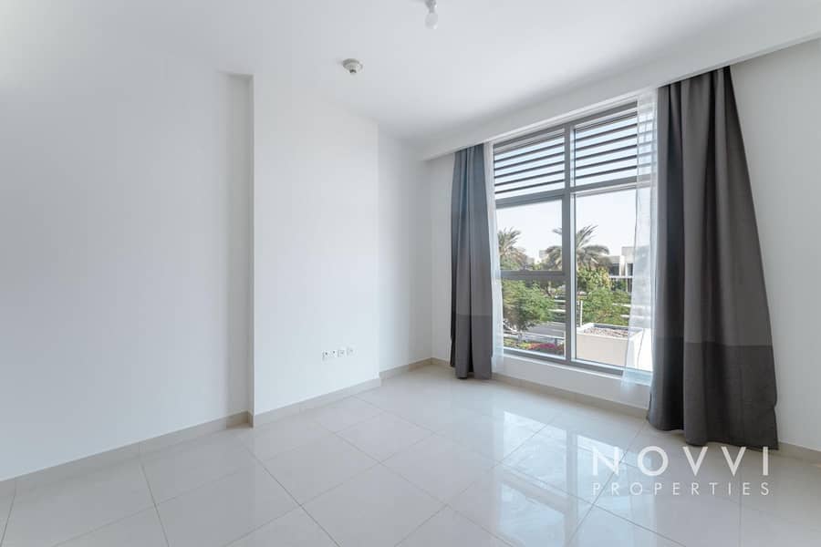 Vacant | Largest Space| Immaculate Condition - Image 11