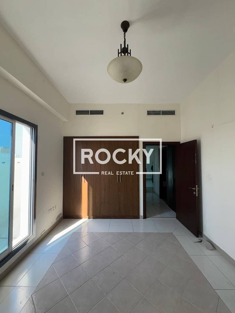 1 B/R Opposite Ports & Customs office, Al Raffa