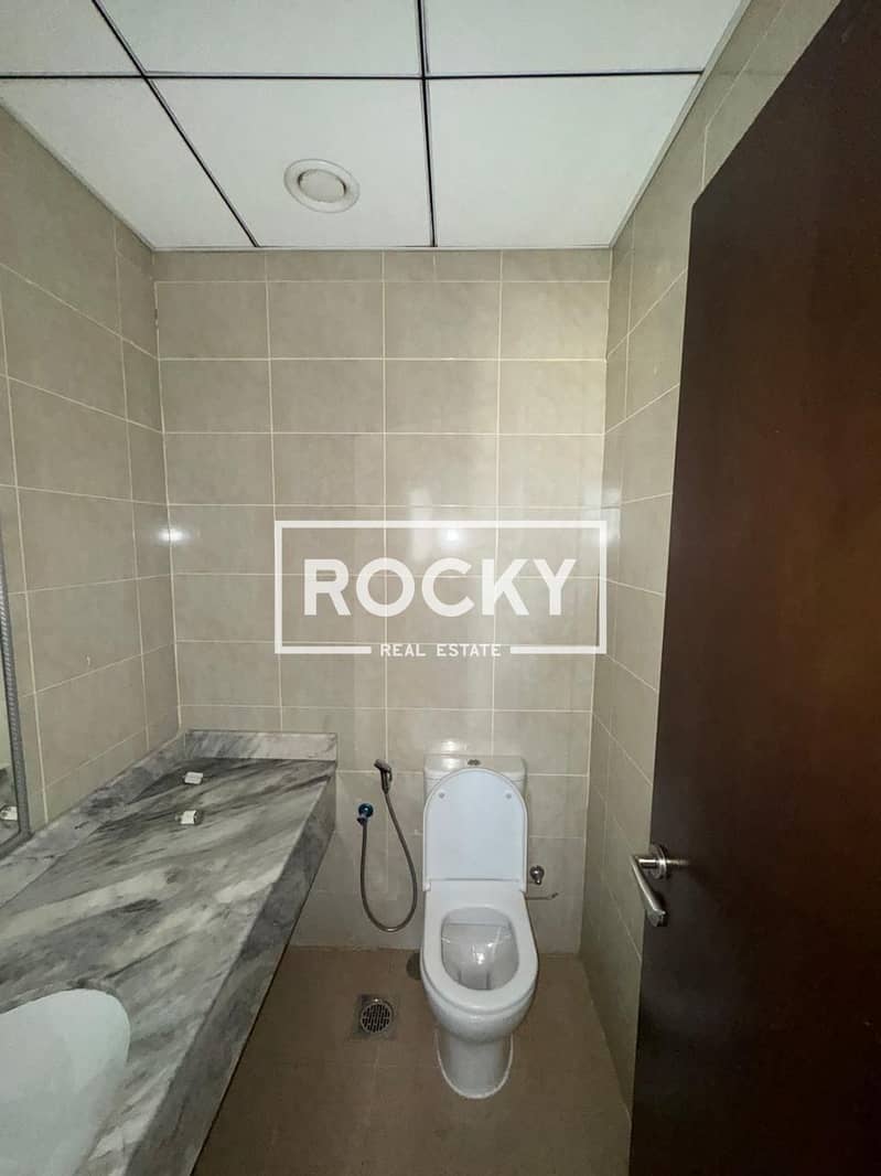 1 B/R Opposite Ports & Customs office, Al Raffa - Image 13