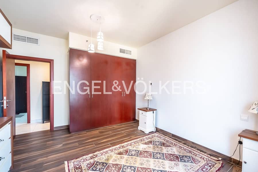 Spectacular Unit | Renovated | View Today - Image 9