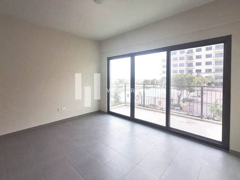 Pool and Golf Course View l Vacant | Modern Layout