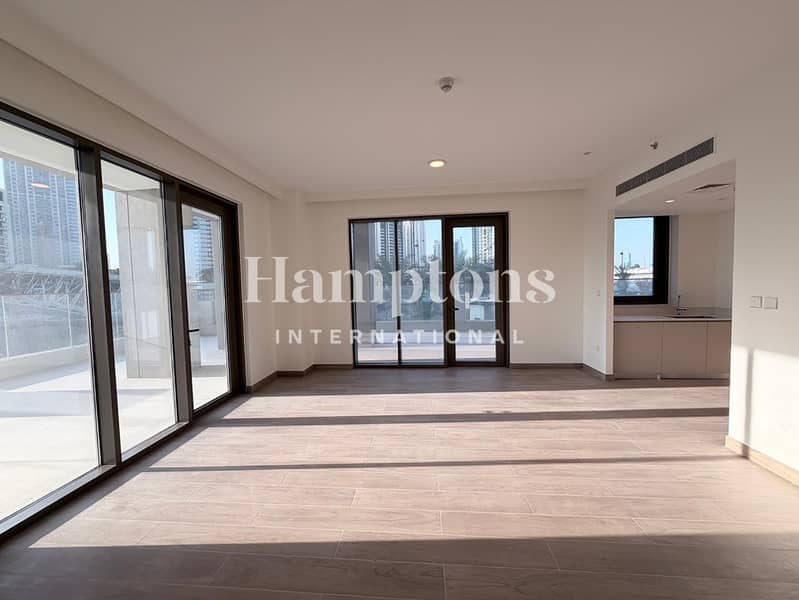 BIGGEST LAYOUT | HUGE BALCONY | VACANT