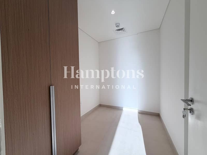 BIGGEST LAYOUT | HUGE BALCONY | VACANT - Image 20