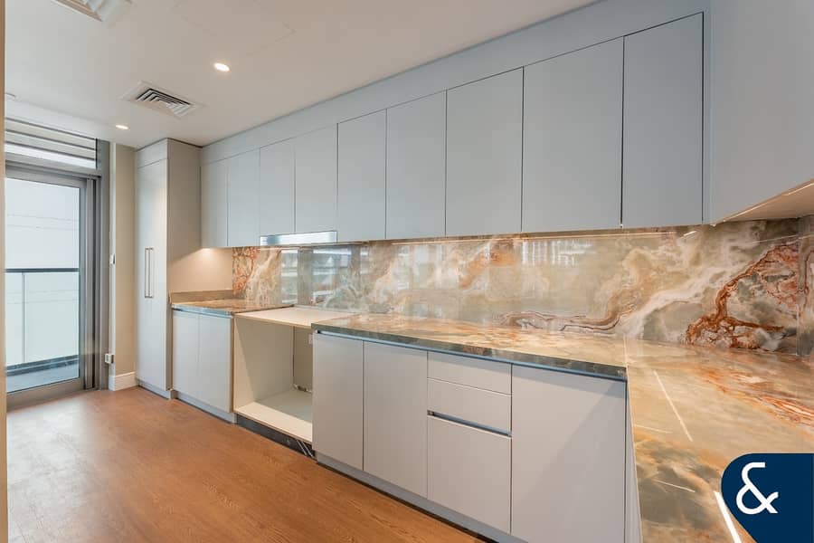 Furnished | Fully Upgraded | Vacant