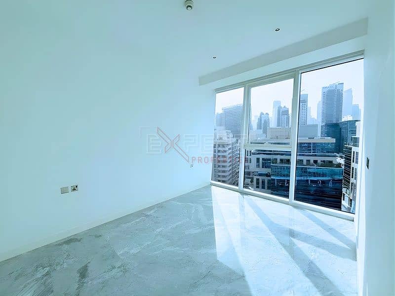Spacious Open Layout | Central Location | Luxury Apartment - Image 6