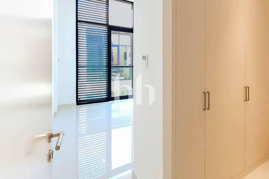 Well Maintain | Landscaped | Vacant - Image 9