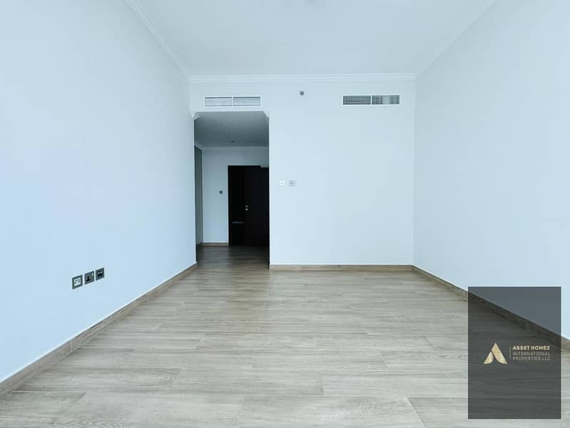 Spacious and Modern, Great Layout, High Finishing