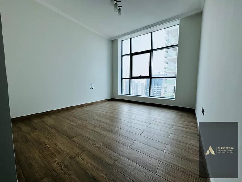 Spacious and Modern, Great Layout, High Finishing