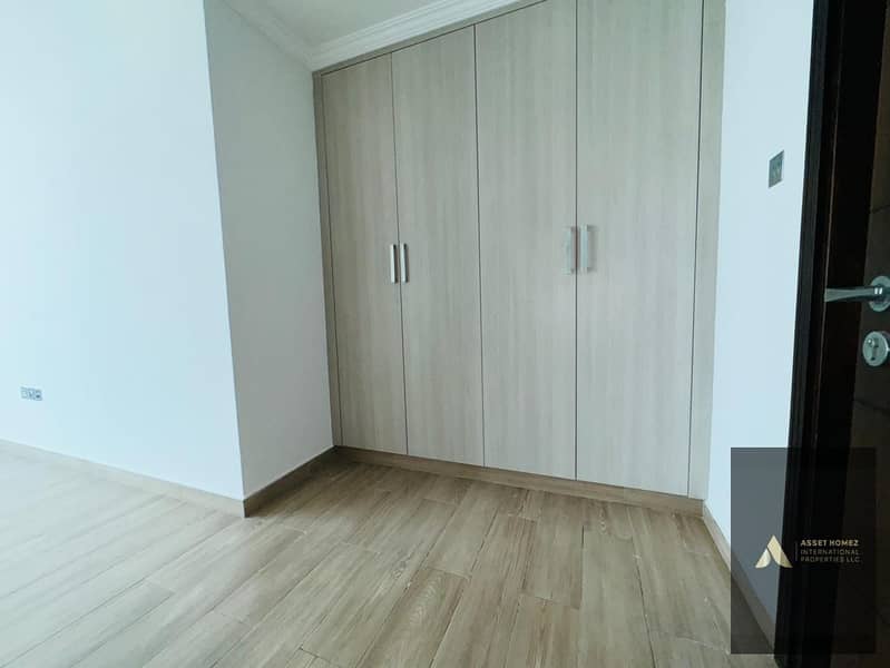 Spacious and Modern, Great Layout, High Finishing - Image 6