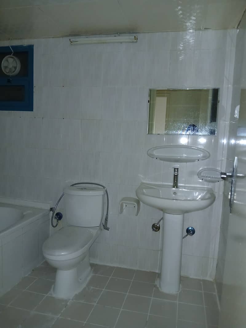9 35006. jpg