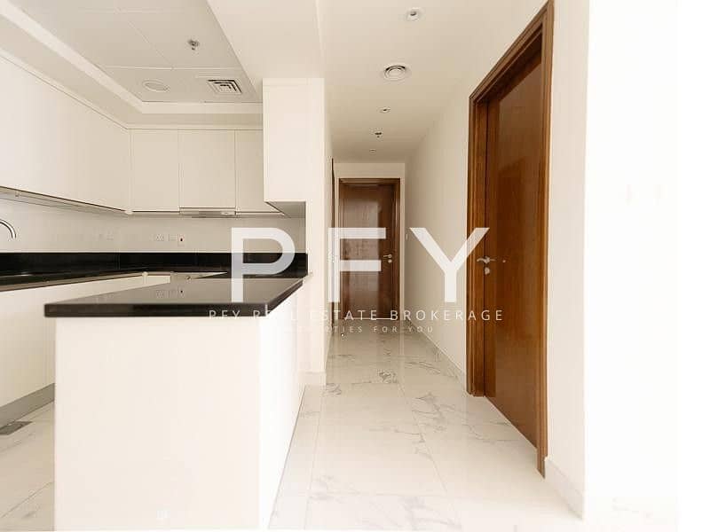 Vacant | High floor | Pool View | Prime Location - Image 13