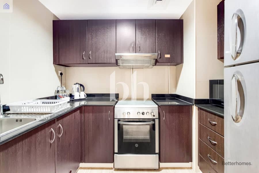 Luxury Hotel | Access to Metro| Bills included