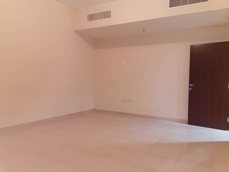 Beauiful 1 Bedroom Hall with great finishing near model school at Musaffah Shabia