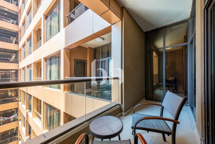 Jan 15 Early Booking| Walk to Metro | Serviced - Image 11