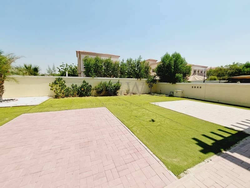 Massive Plot |Extendable Villa |Corner |Hot Deal - Image 10
