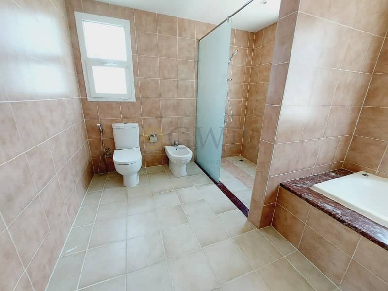 Massive Plot |Extendable Villa |Corner |Hot Deal - Image 11