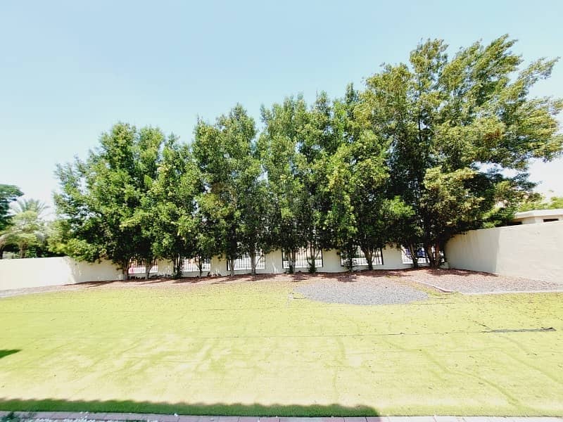 Massive Plot |Extendable Villa |Corner |Hot Deal - Image 16