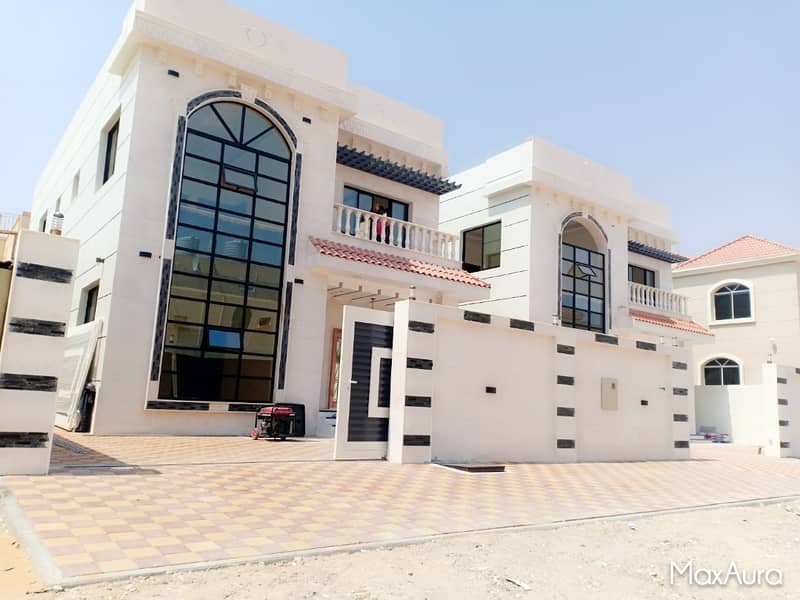 Villa for rent in Ajman Al Rawda area first inhabitant air conditioners Super Deluxe finishes