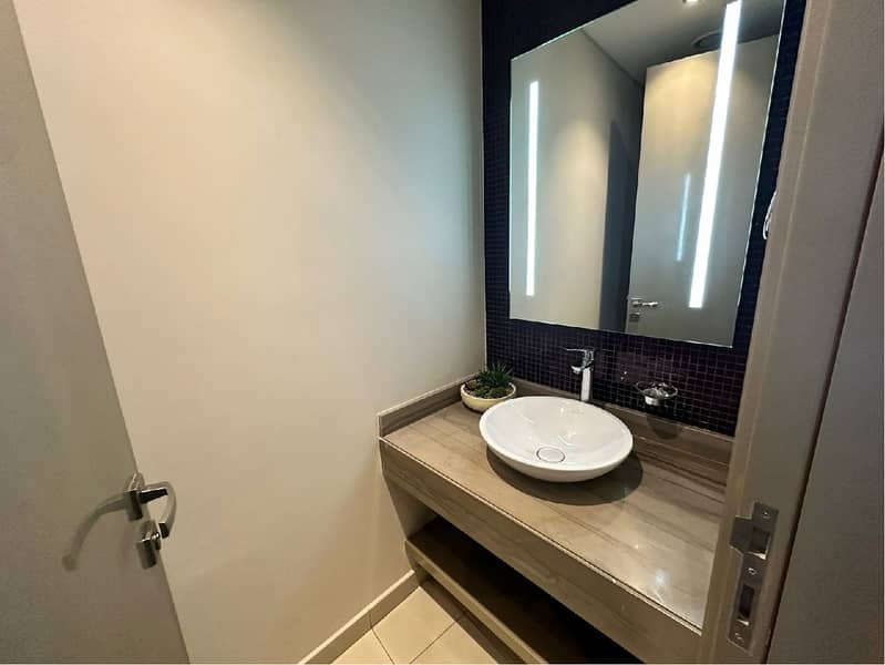 8 DAMAC PARAMOUNT - 8. jpg