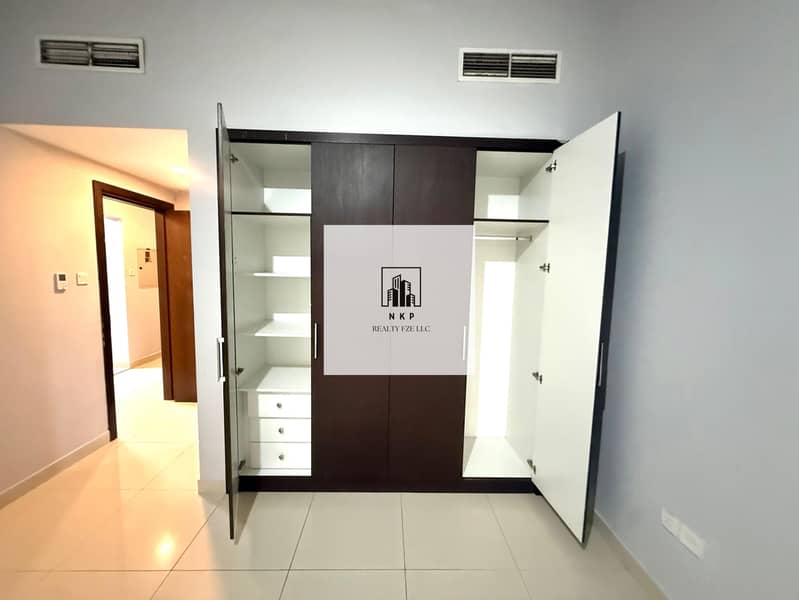 4 7fe7c75f-2e58-405e-a17d-5dcda0463461. jpeg