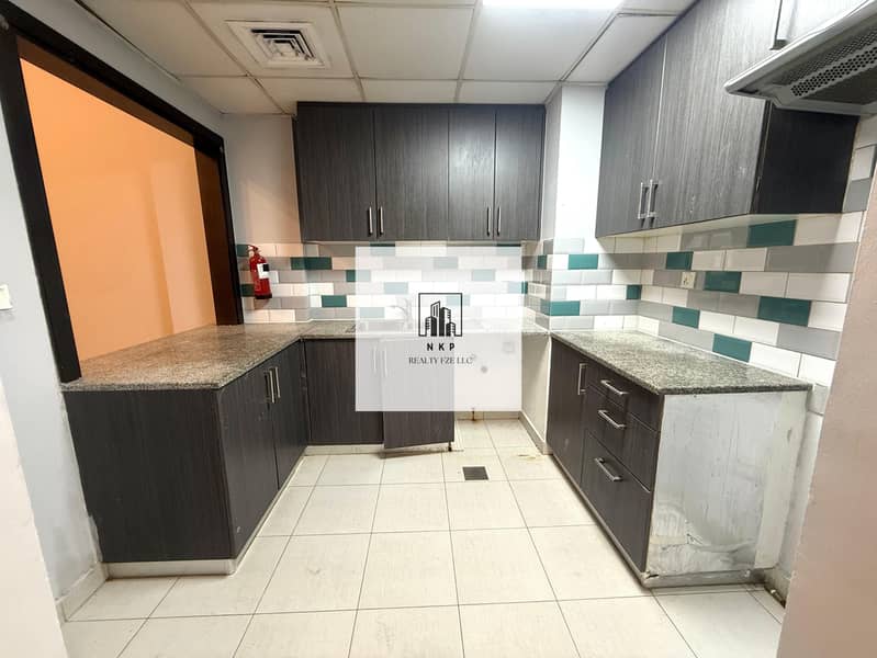 10 1ba25f04-96c3-4f78-b2c6-b430c8a91c08. jpeg