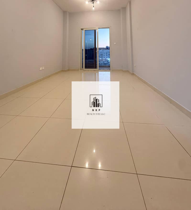 11 693b2a1a-0d0f-4f50-a5fb-388a4b6537d3. jpeg