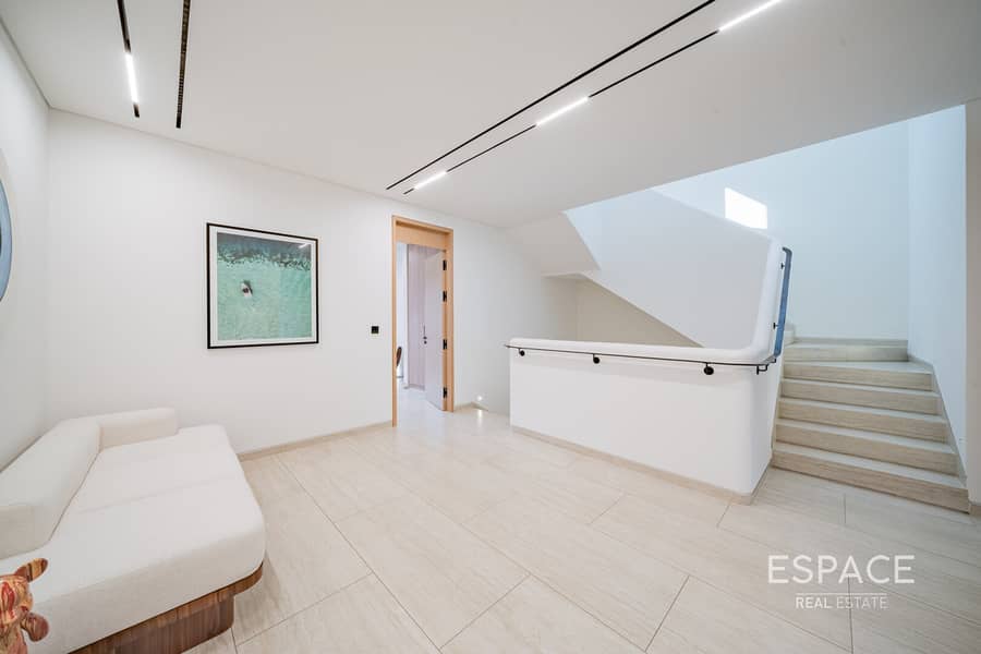 Rooftop Terrace | Private Pool | VOT - Image 8