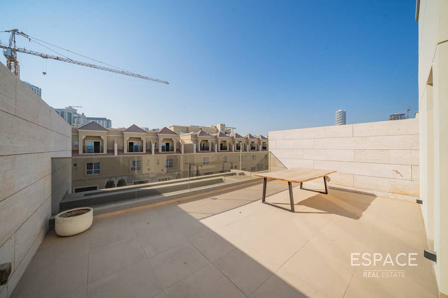 Rooftop Terrace | Private Pool | VOT - Image 18