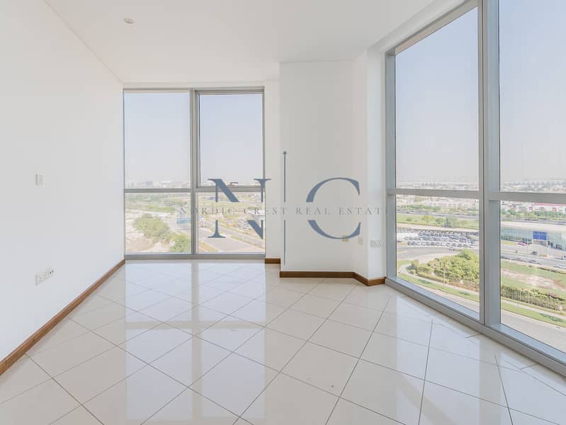 Vacant and Ready | Pool View | Multiple Cheques - Image 9