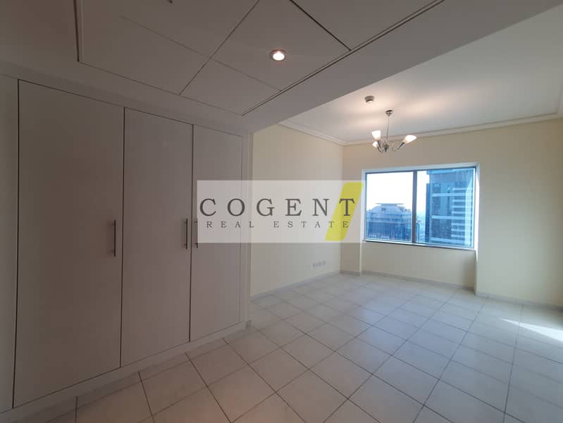 Stunning 2BHK | High Floor | Bright and Spacious | Prime Area | Metro Next Door - Image 9