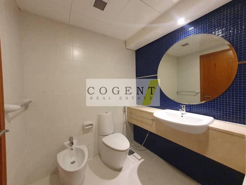 Stunning 2BHK | High Floor | Bright and Spacious | Prime Area | Metro Next Door - Image 13