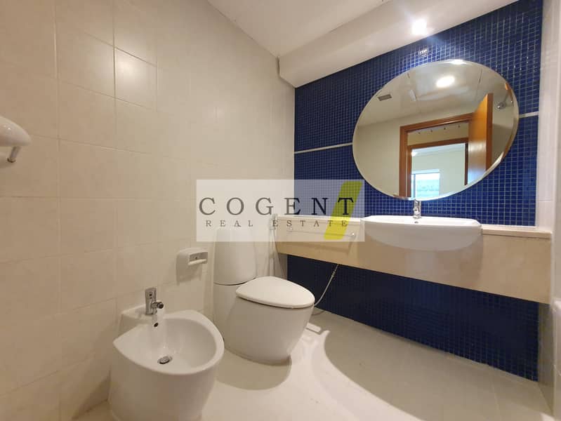 Stunning 2BHK | High Floor | Bright and Spacious | Prime Area | Metro Next Door - Image 17