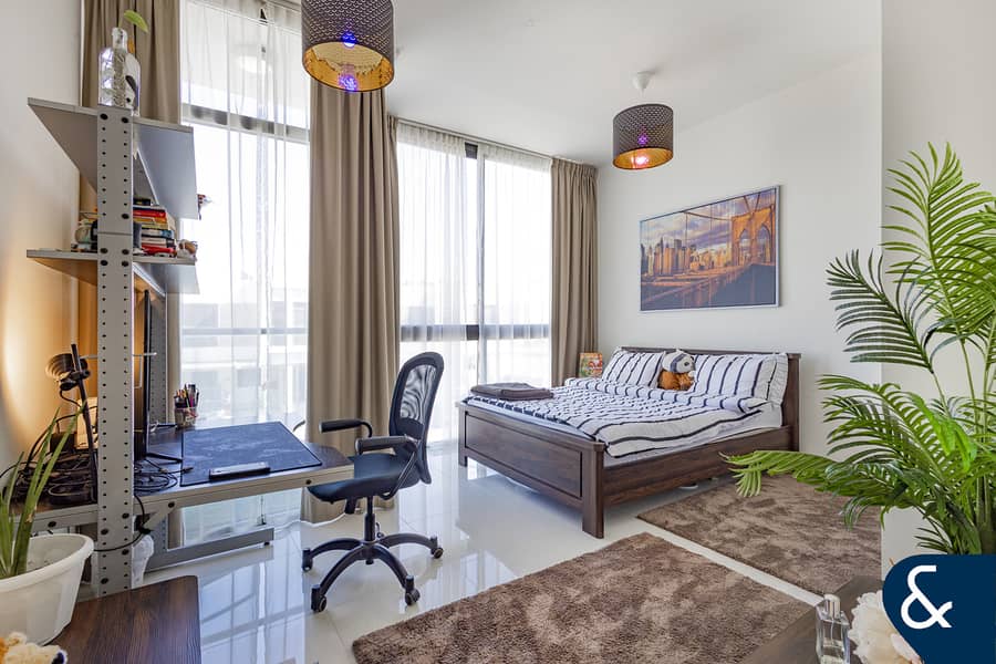 6 B+M | PARK/POOL BACKING | LARGE PLOT | VOT - Image 18