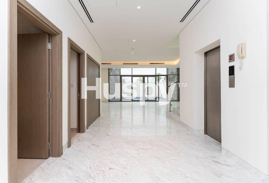 Vacant | End Unit | Single Row