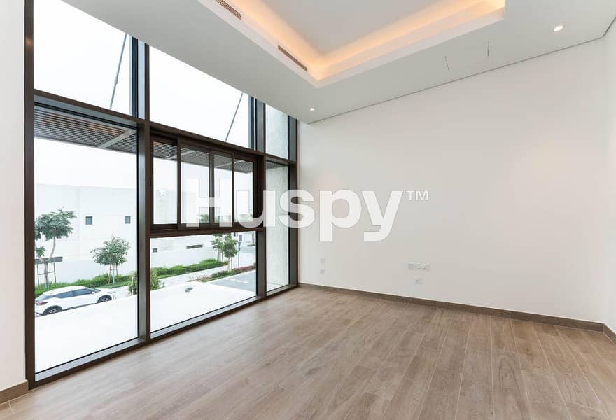 Vacant | End Unit | Single Row - Image 13