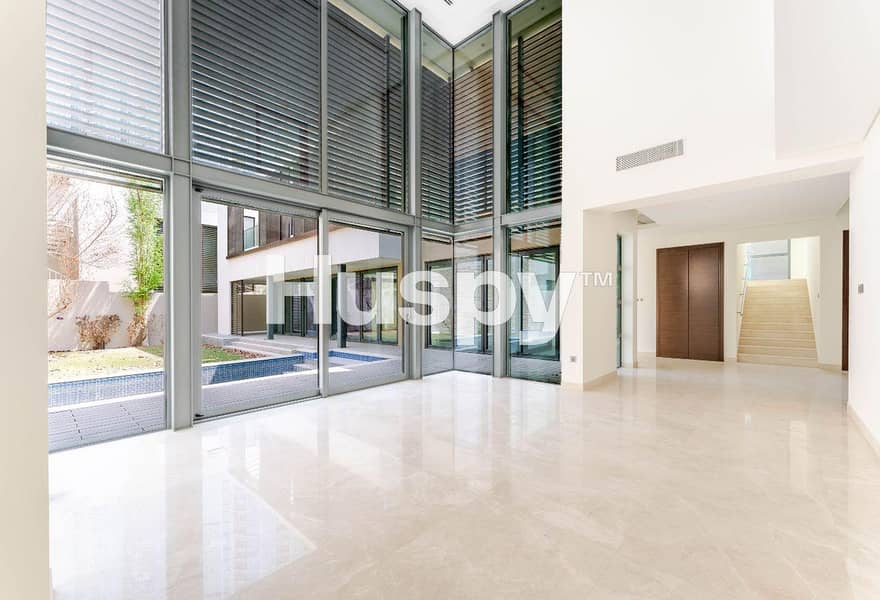 Vacant | Unfurnished | Corner Villa