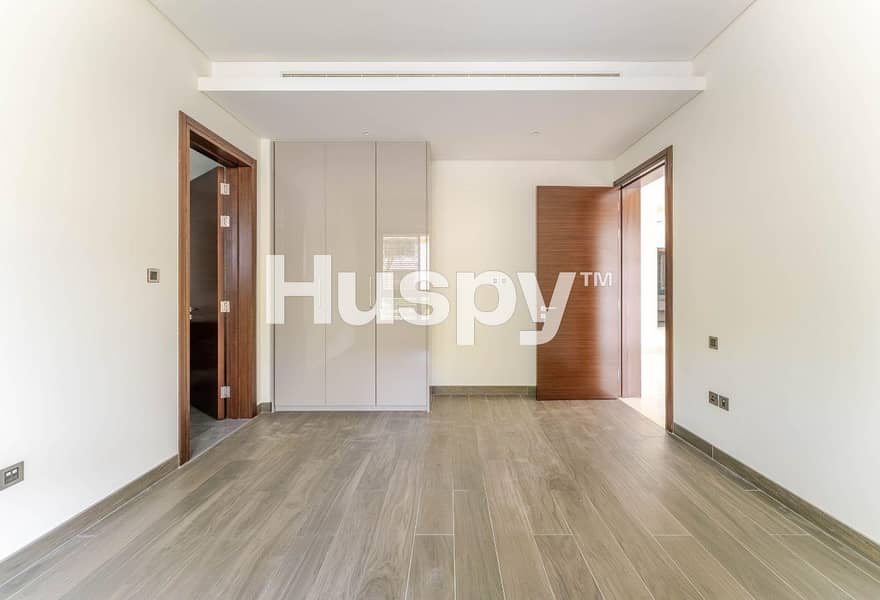 Vacant | Unfurnished | Corner Villa - Image 9