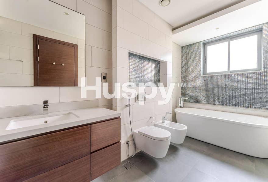 Large Layout | Vacant | Private Pool - Image 11