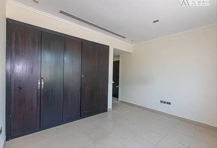 3 Large | With Pool | Amazing Location - Image 6